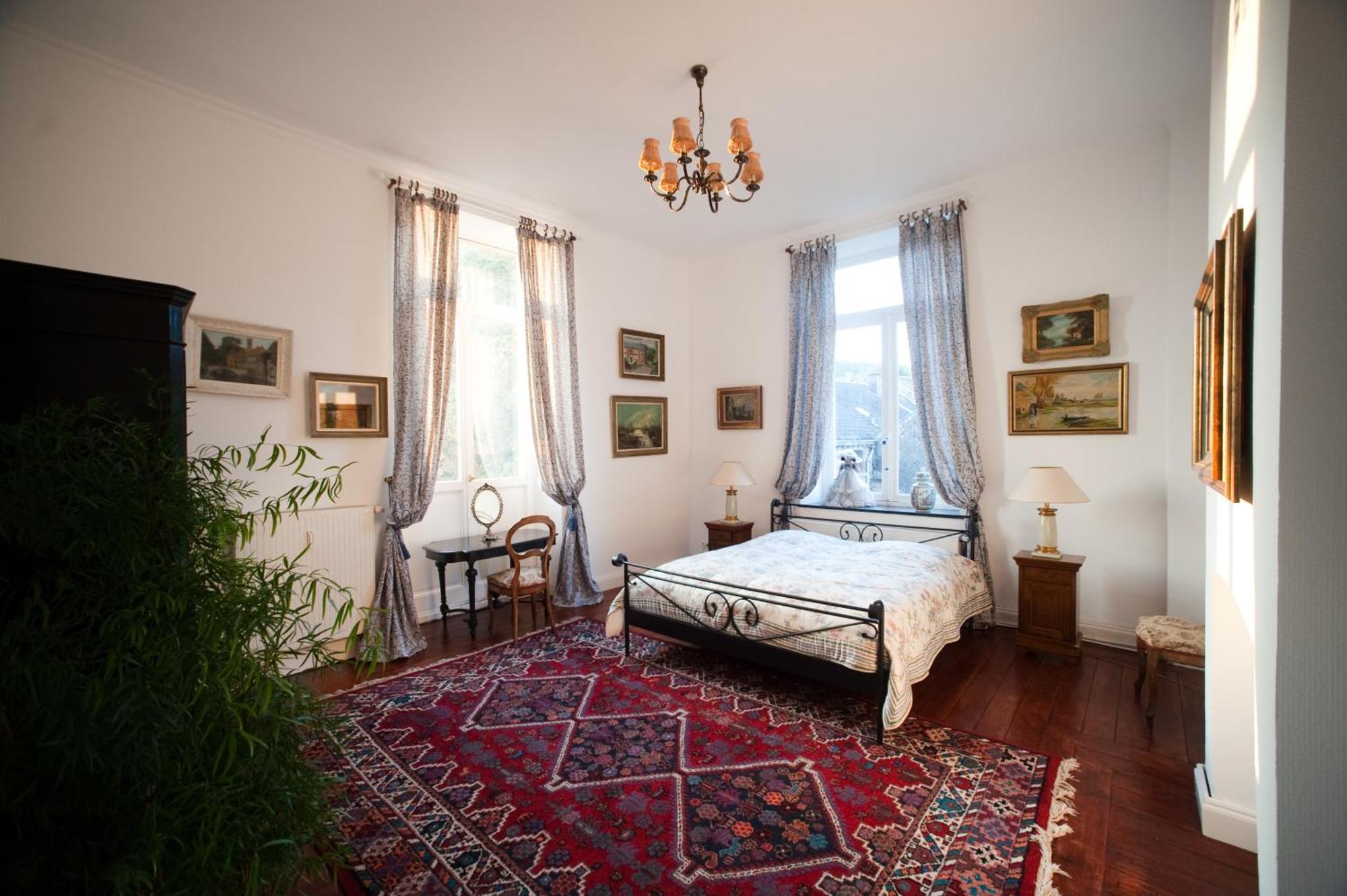 Chateau Neufays Theux Rum bild