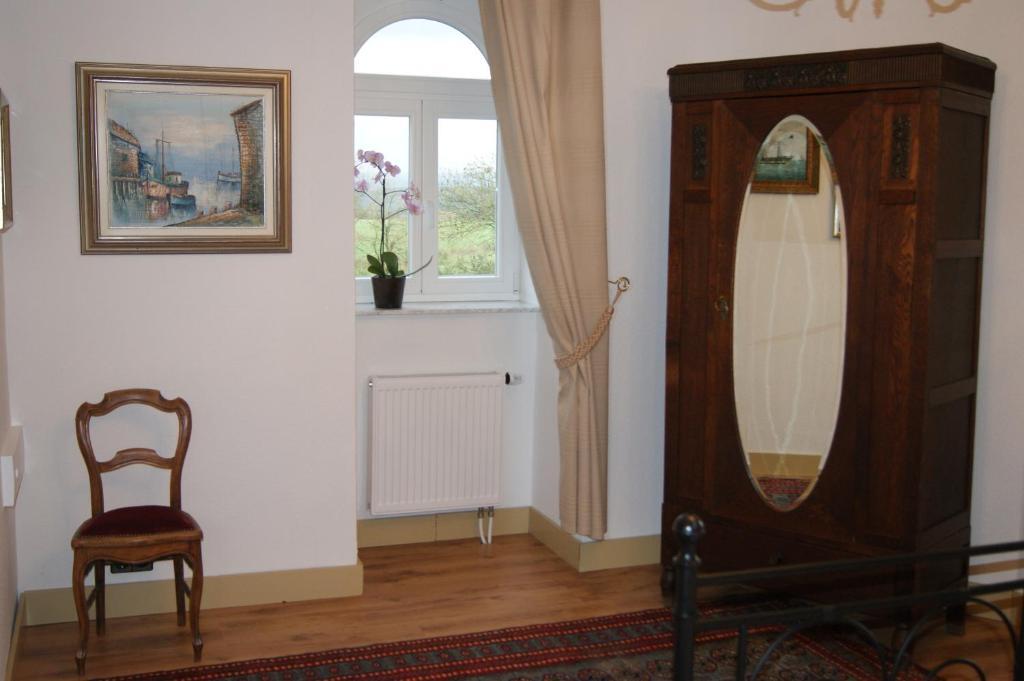 Chateau Neufays Theux Rum bild